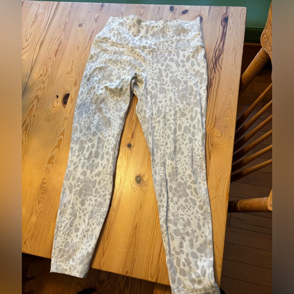 Lululemon leggings.